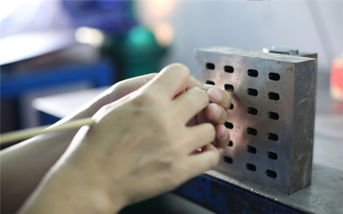 香蕉黄视频下载模具_塑料模具香蕉视频在线网址廠生產abs注塑件怎麽才能增加光亮度？